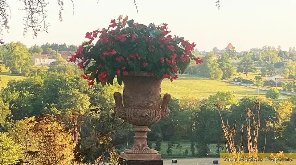 Terres cuites de Toscane : Vase Médicis Neptune 